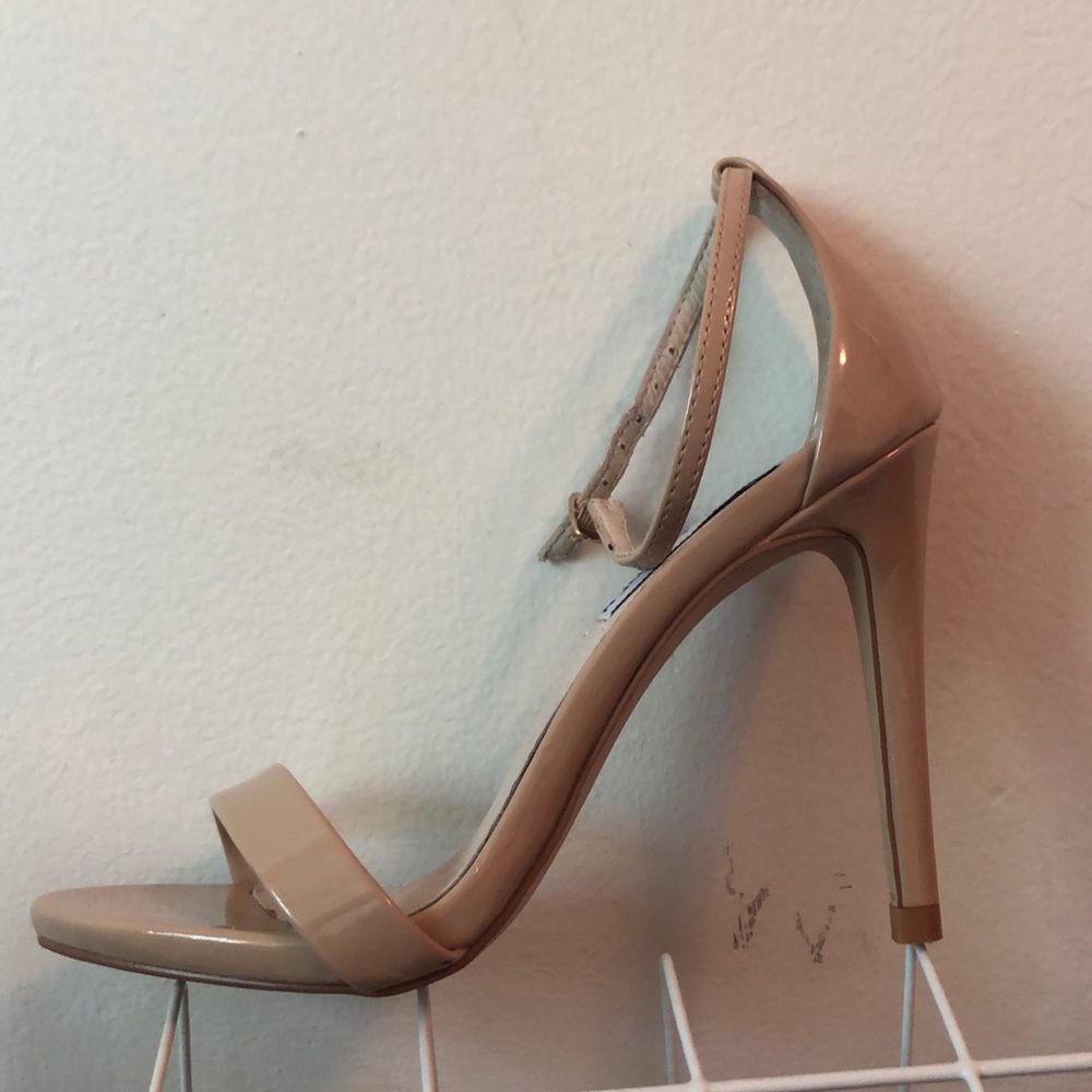 Nude heels